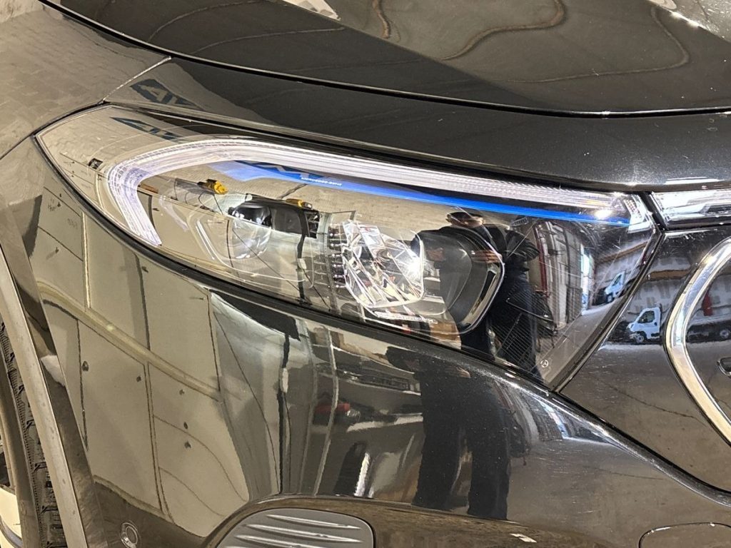 EQA 250 Sport Plus - Certified