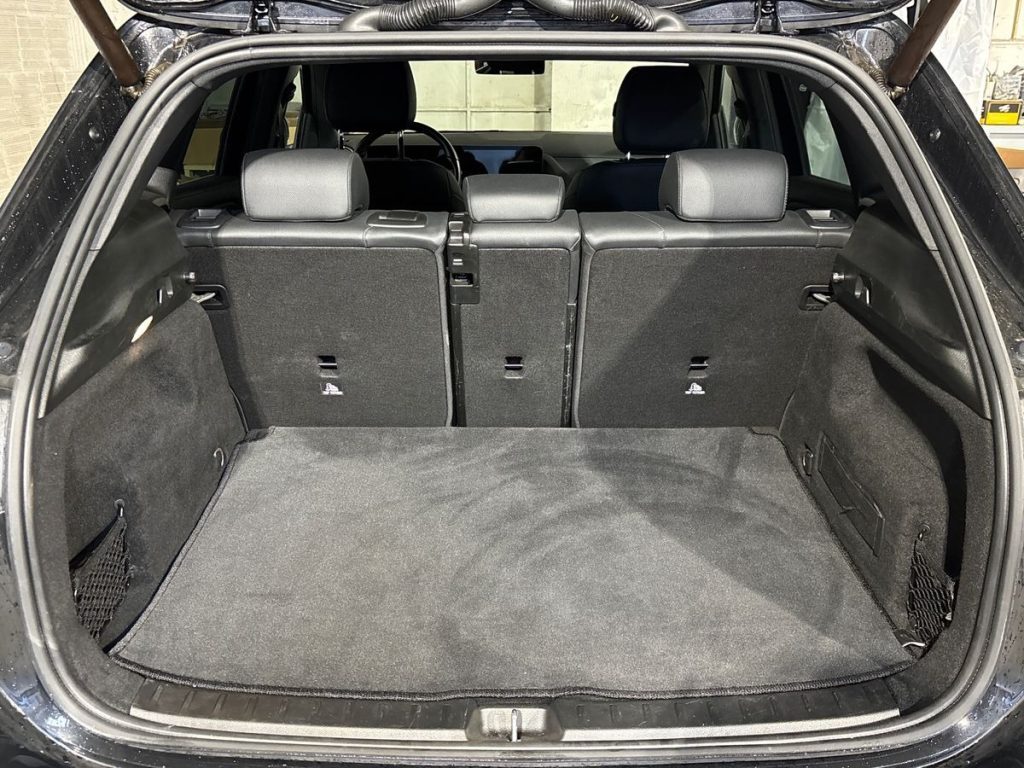 EQA 250 Sport Plus - Certified