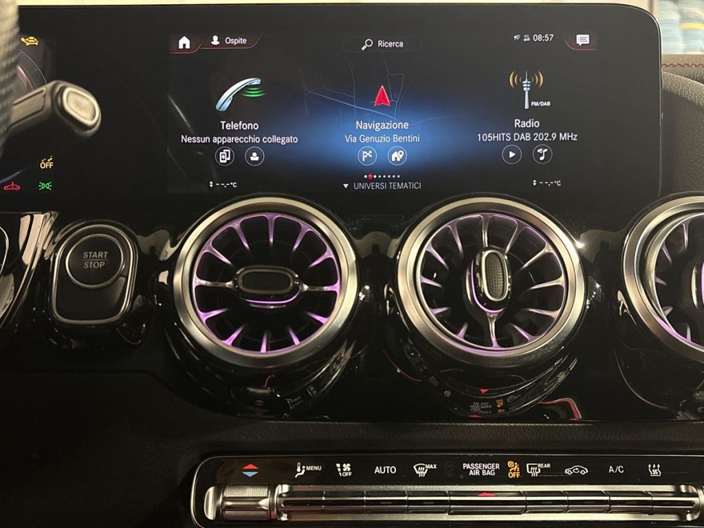 EQA 300 Premium 4matic - Certified