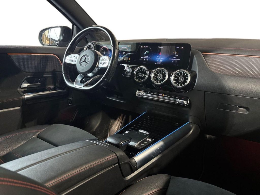 EQA 300 Premium 4matic - Certified