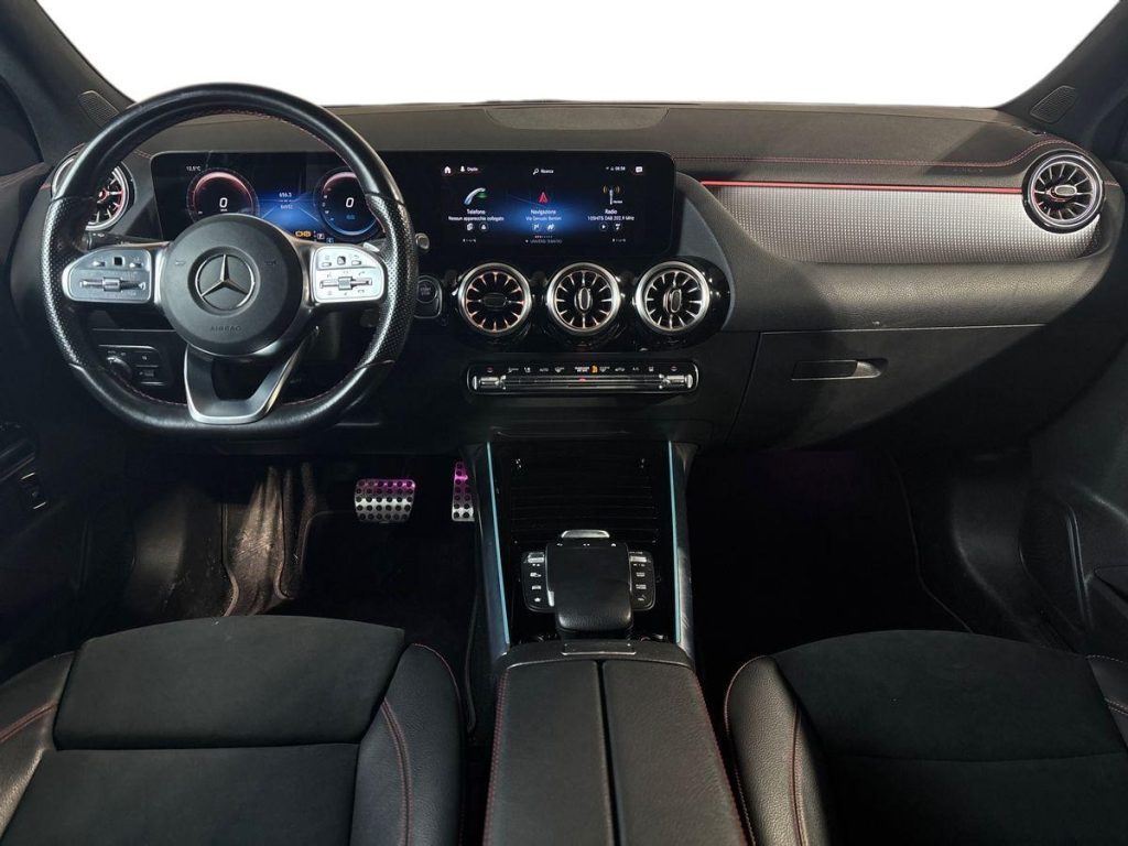 EQA 300 Premium 4matic - Certified