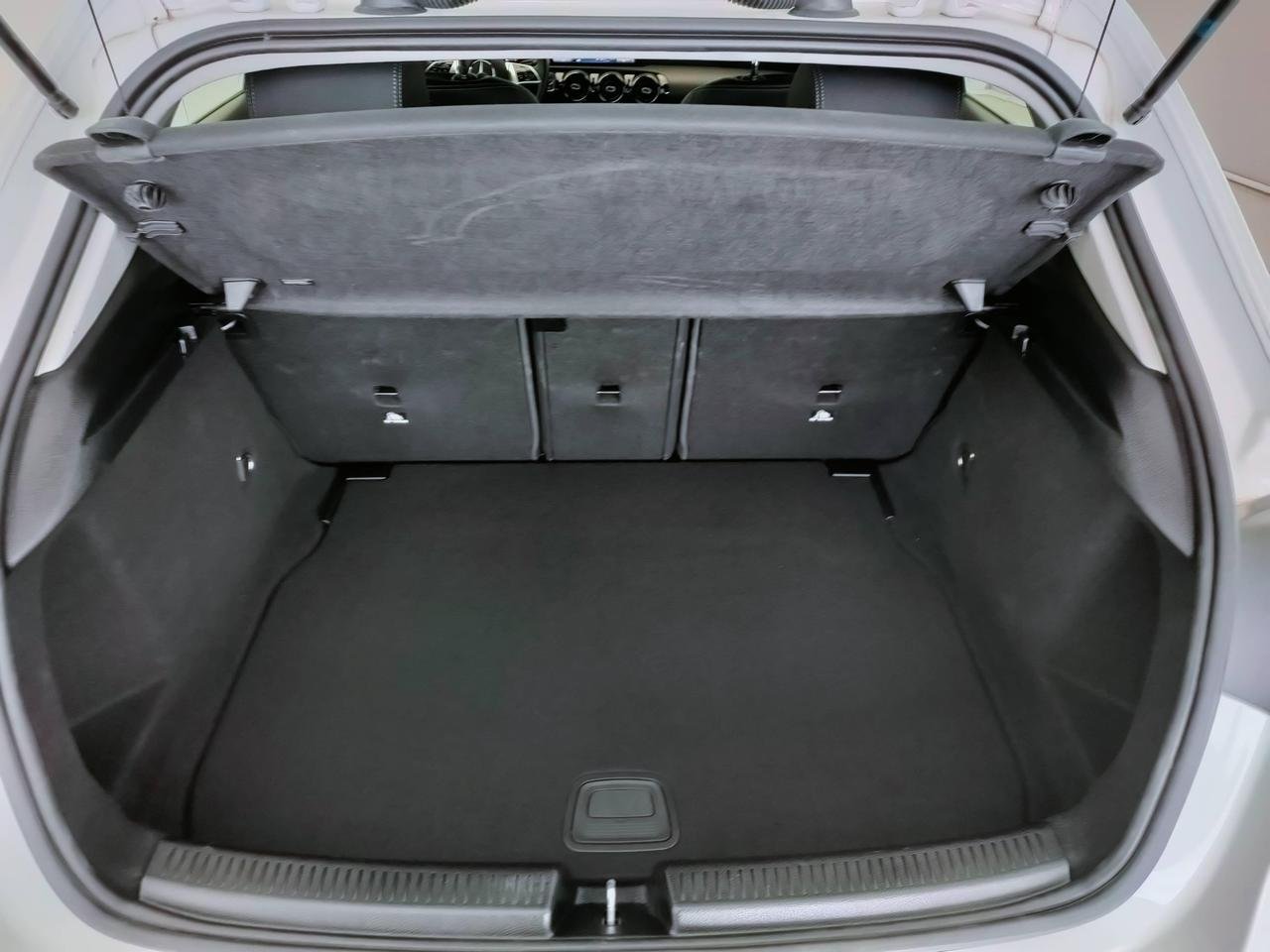 A 180 d Advanced auto - Certified