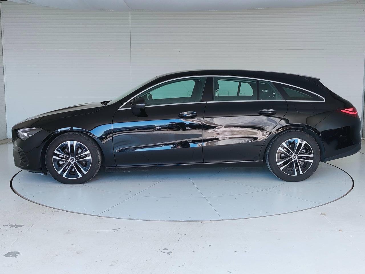 CLA Shooting Brake 180 d Advanced auto - Certified