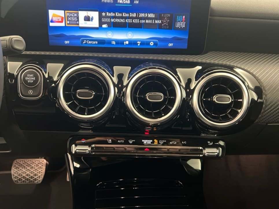 CLA Shooting Brake 180 d Advanced auto - Certified