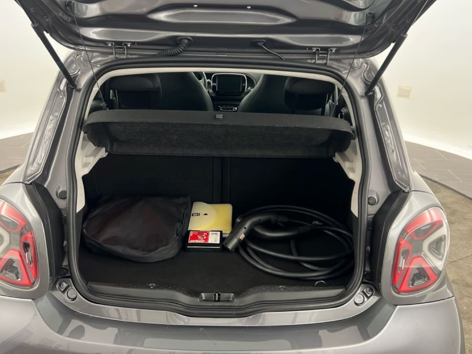 Forfour eq racingrey 22kW - Certified