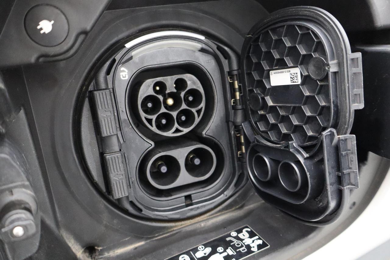 EQA 250 Premium Plus - Certified