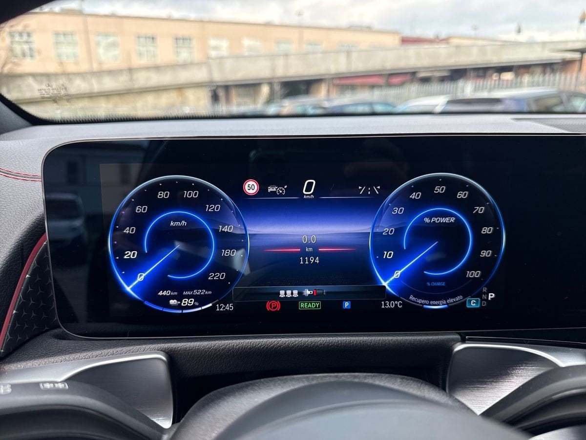 EQB 250+ AMG Line Advanced - Certified