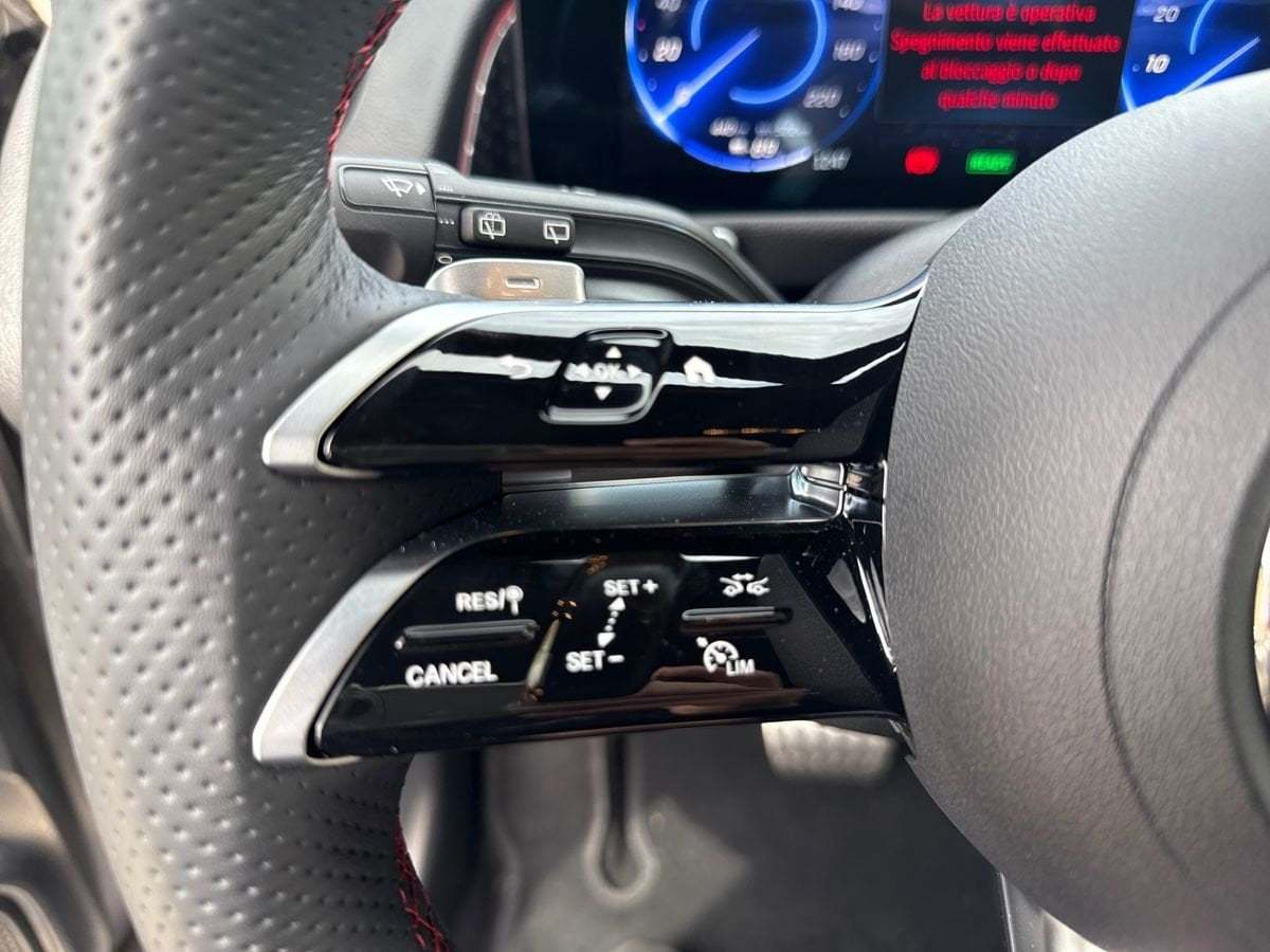 EQB 250+ AMG Line Advanced - Certified