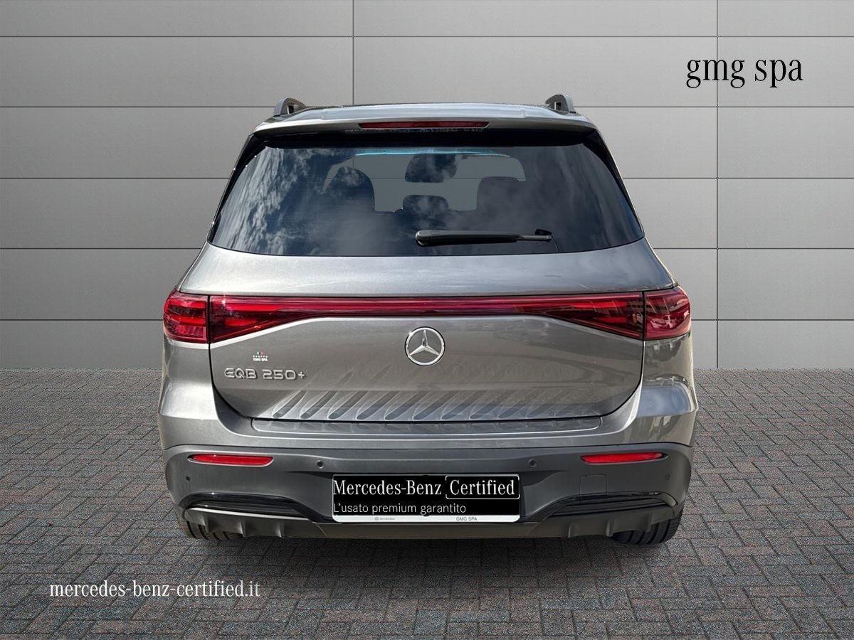 EQB 250+ AMG Line Advanced - Certified