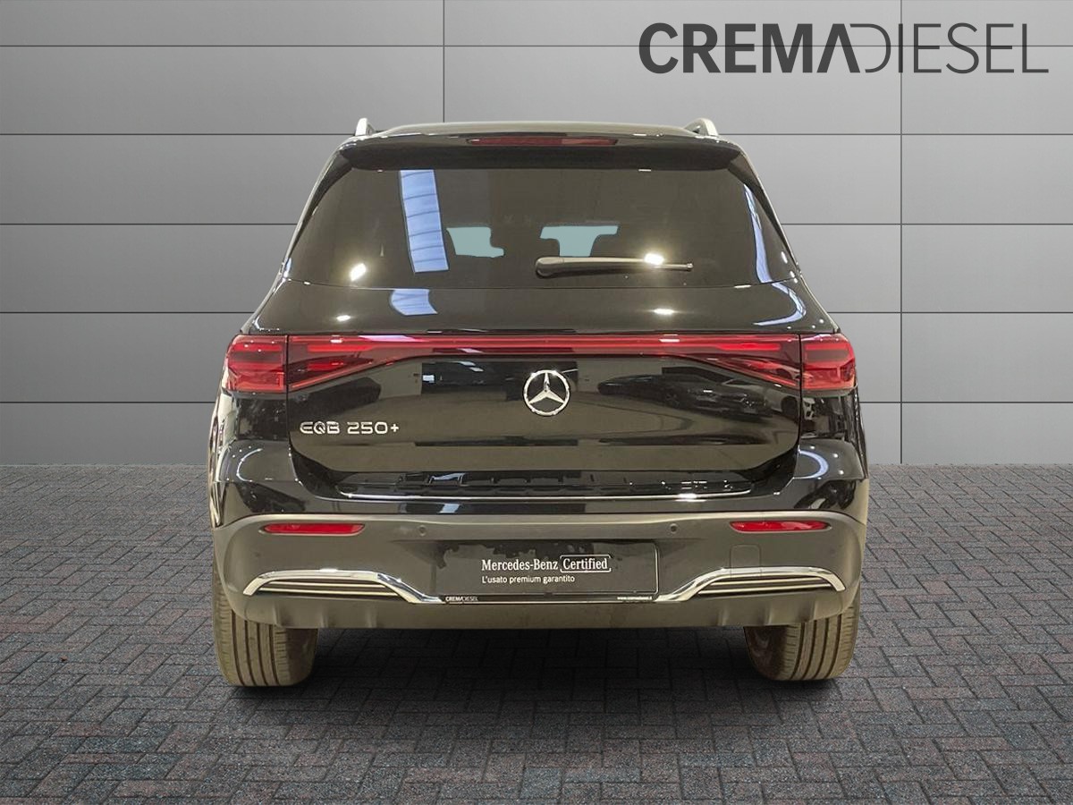 EQB 250+ AMG Line Advanced - Certified