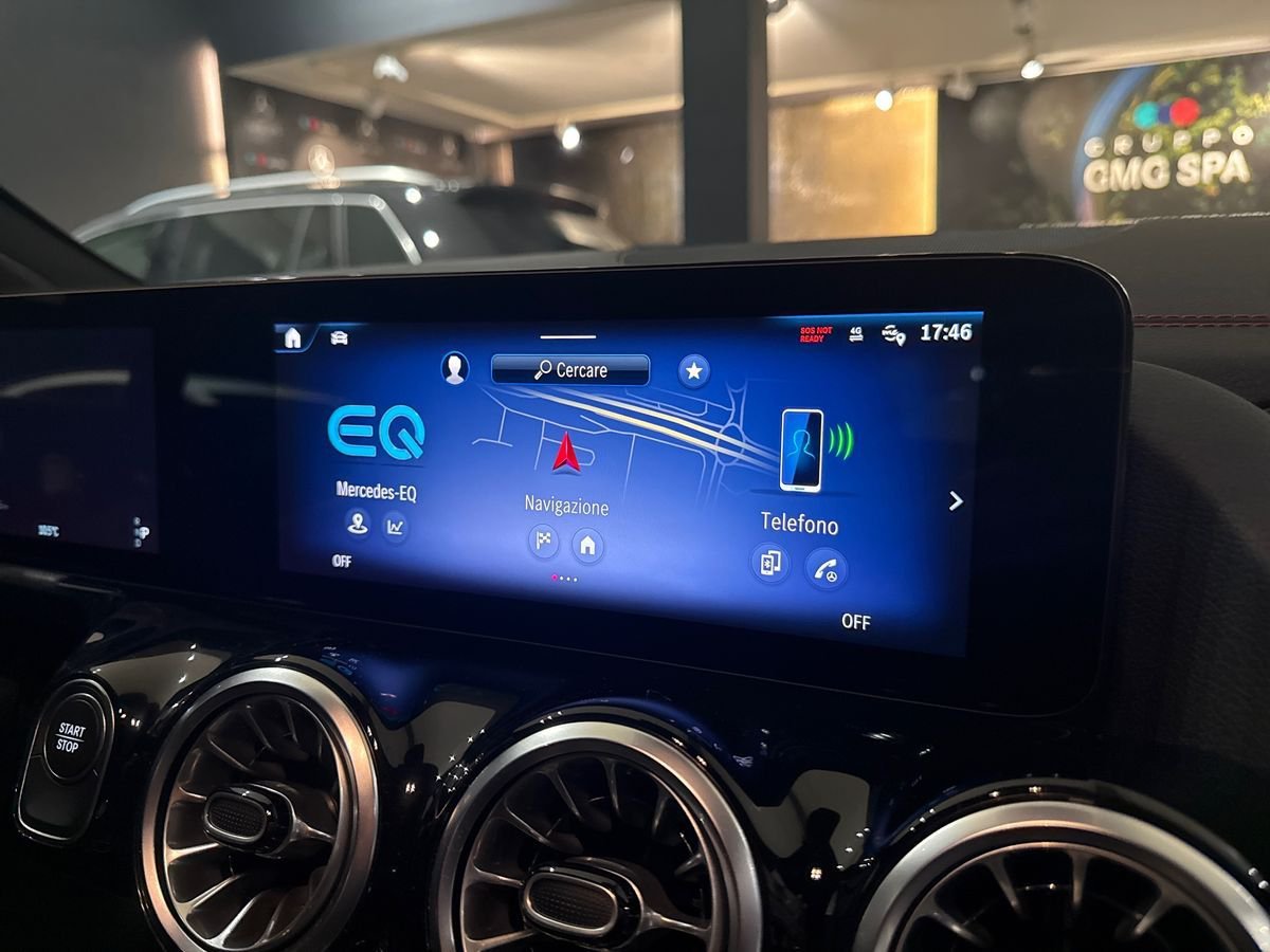 EQA 300 AMG Line Advanced 4matic - Certified