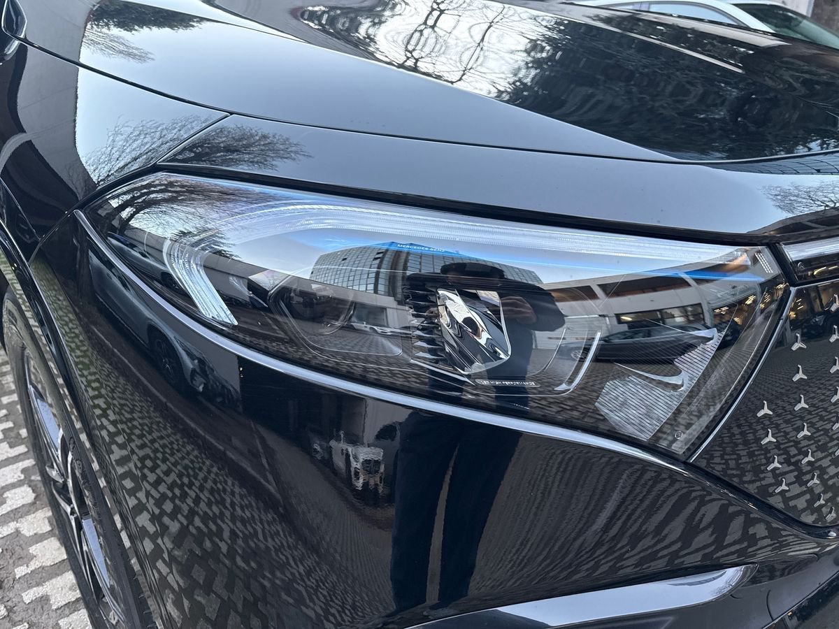 EQA 300 AMG Line Advanced 4matic - Certified