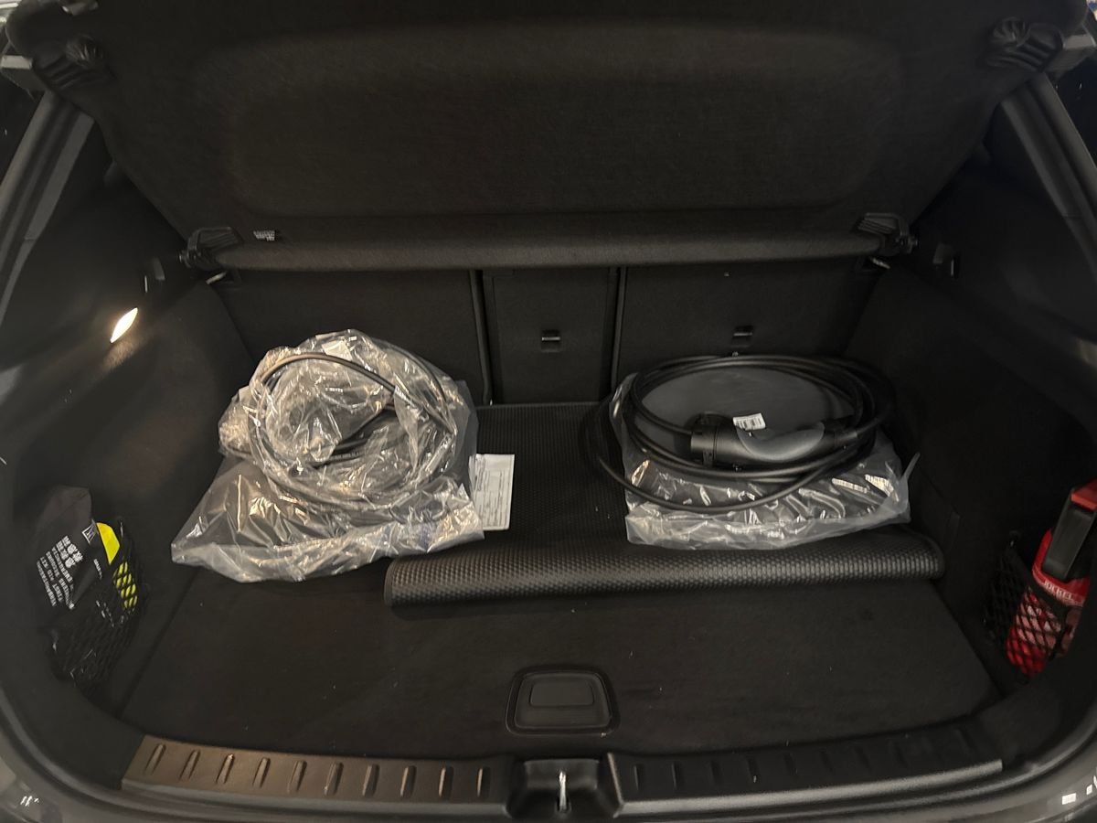 EQA 300 AMG Line Advanced 4matic - Certified