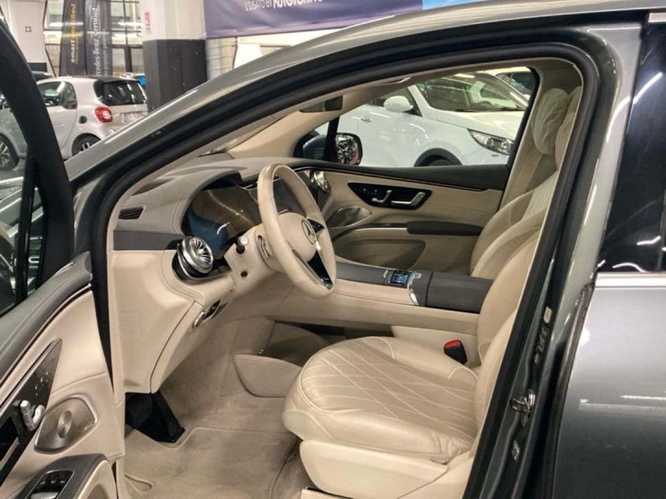 EQS Suv 580 AMG Line Business Class 4matic auto - Certified