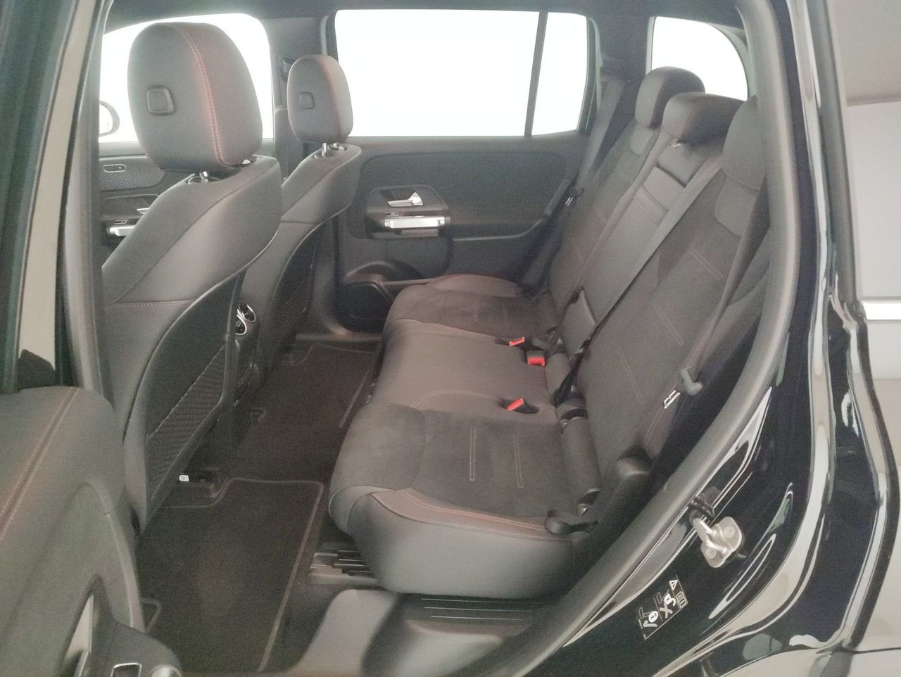 EQB 250+ AMG Line Advanced - Certified