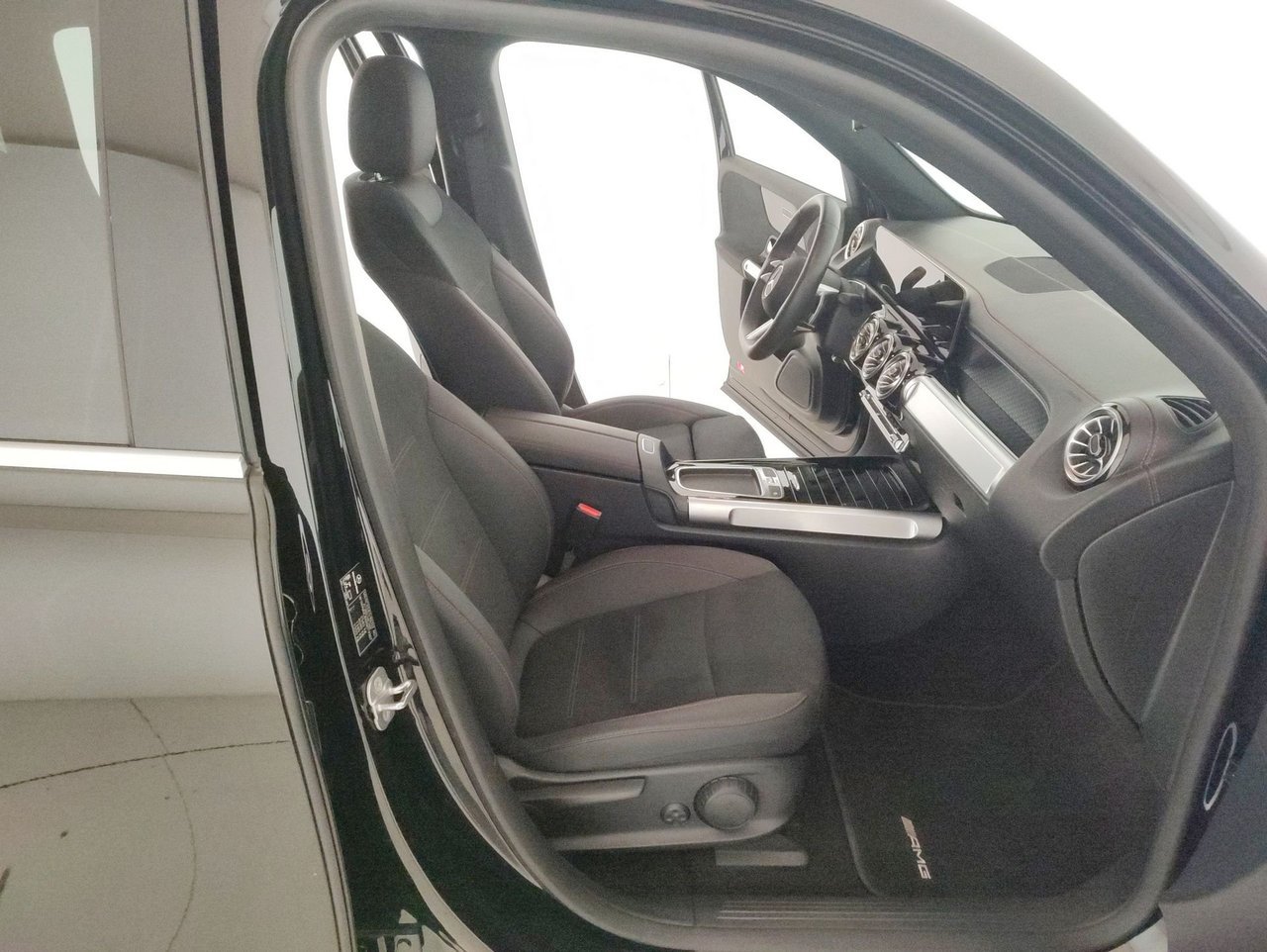 EQB 250+ AMG Line Advanced - Certified