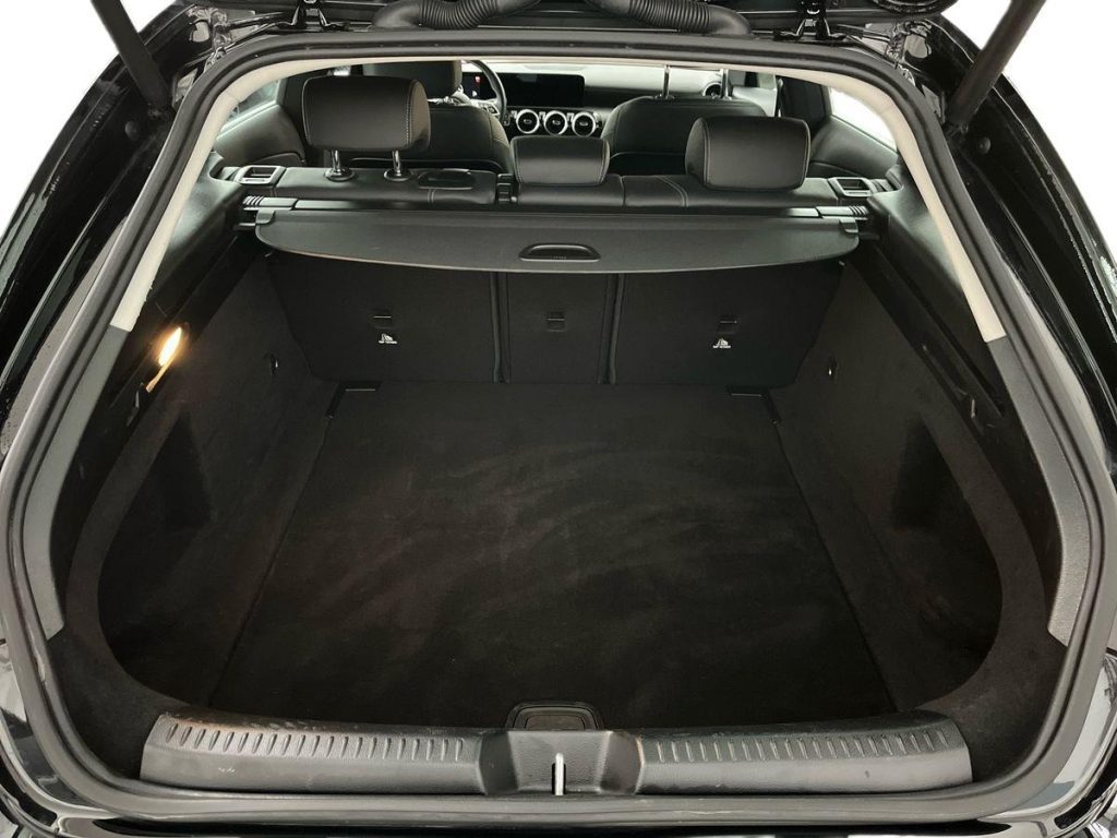 CLA Shooting Brake 180 d Advanced auto - Certified