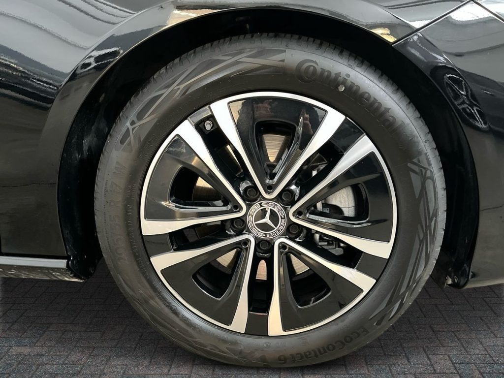 CLA Shooting Brake 180 d Advanced auto - Certified