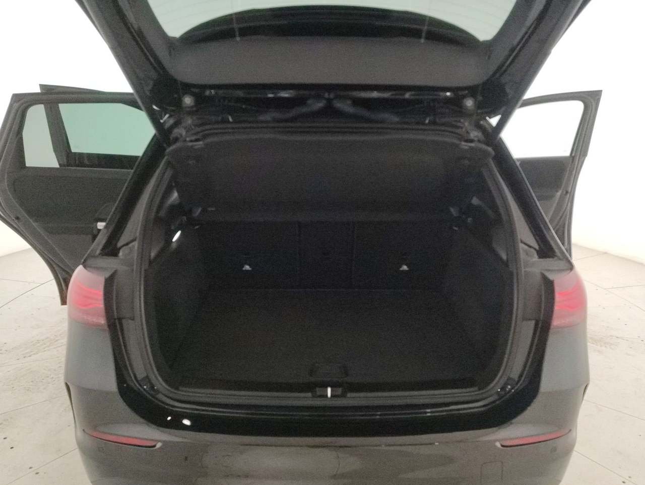 B 180 d AMG Line Premium Plus auto - Certified