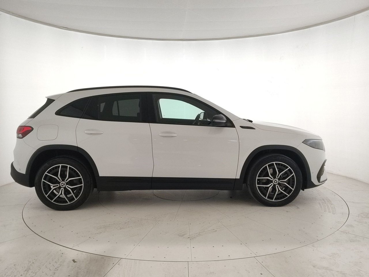 EQA 250 Premium - Certified