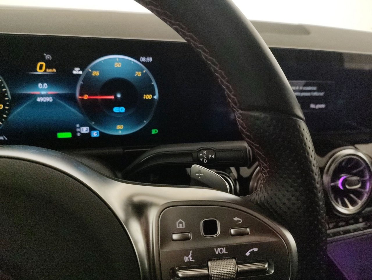 EQA 250 Premium - Certified