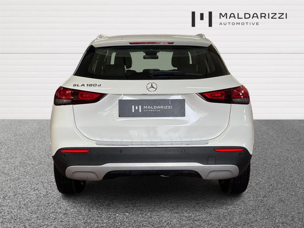 GLA 180 d Business Extra auto - Certified