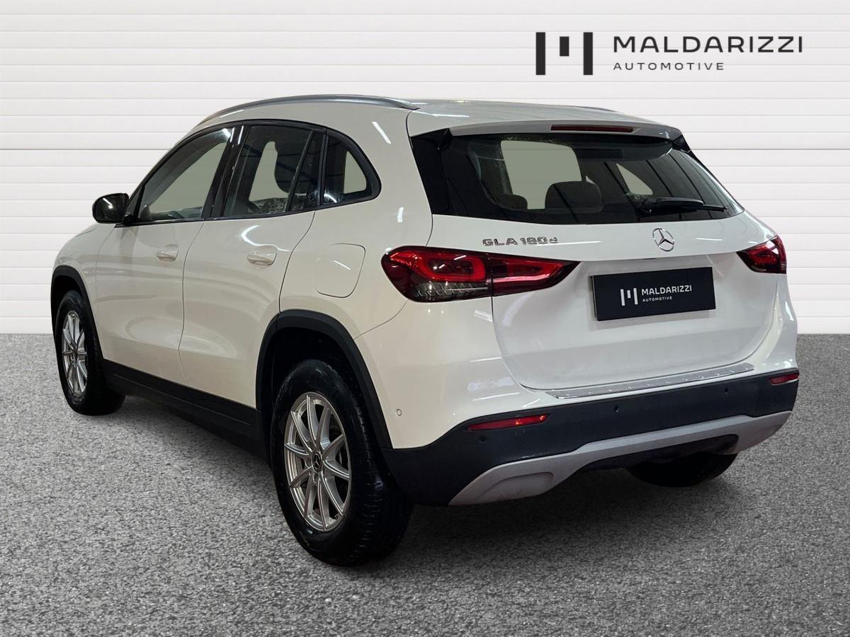 GLA 180 d Business Extra auto - Certified