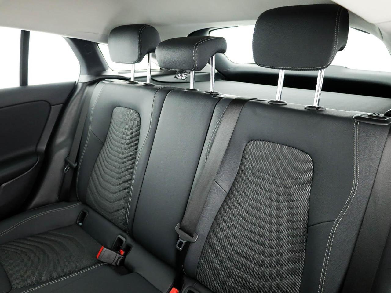 CLA Shooting Brake 180 d Advanced auto - Certified