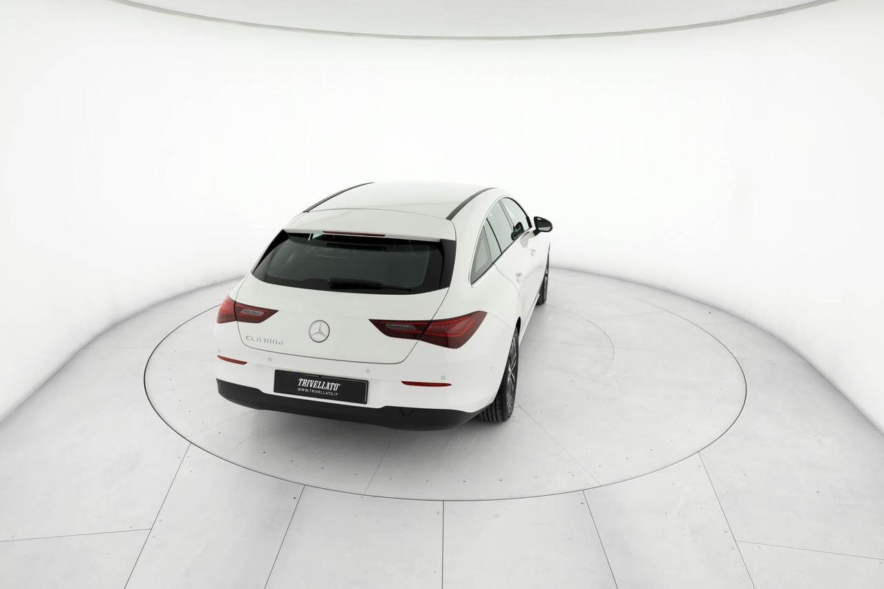 CLA Shooting Brake 180 d Advanced auto - Certified