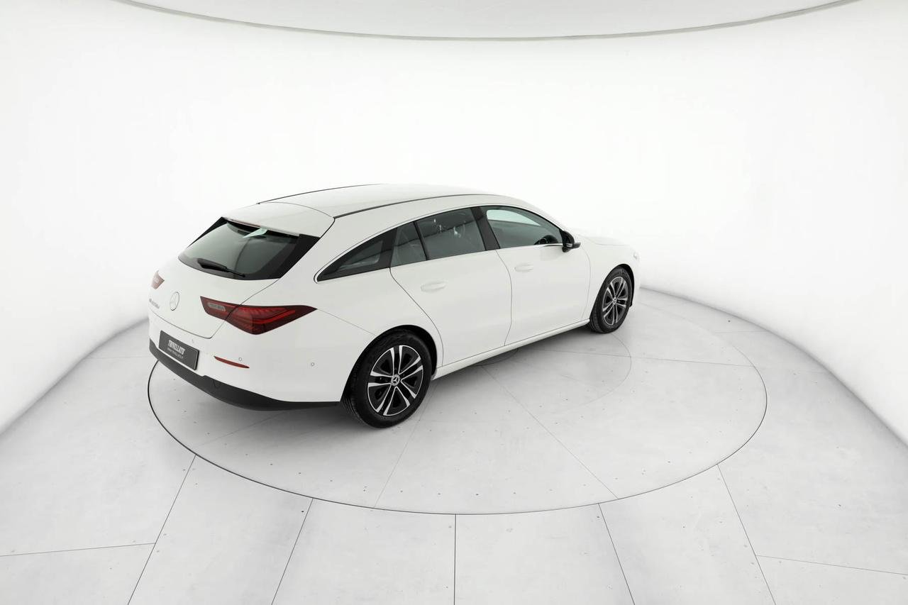 CLA Shooting Brake 180 d Advanced auto - Certified