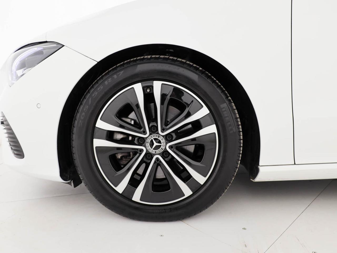 CLA Shooting Brake 180 d Advanced auto - Certified