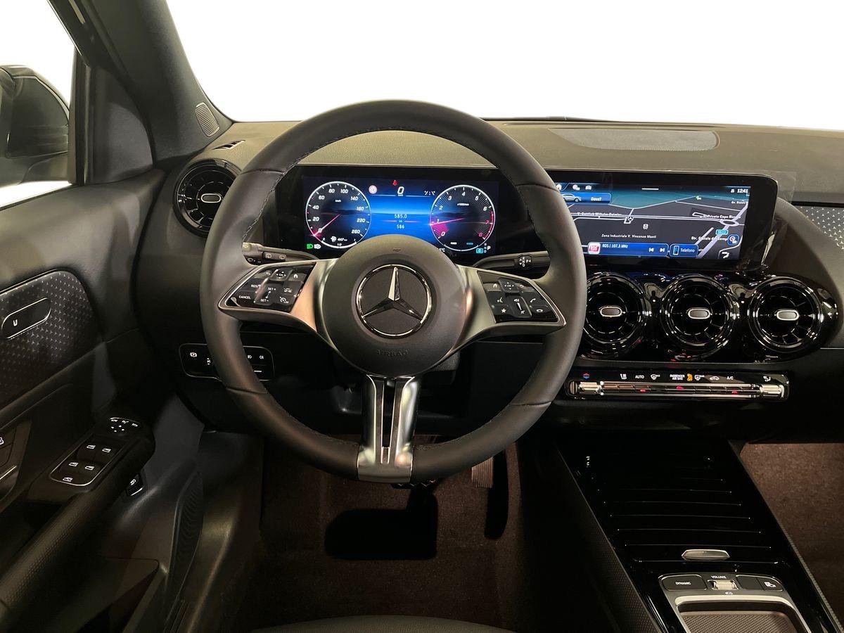 GLA 180 Advanced auto - Certified