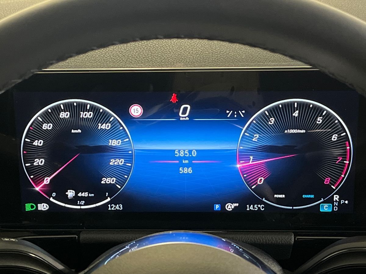 GLA 180 Advanced auto - Certified