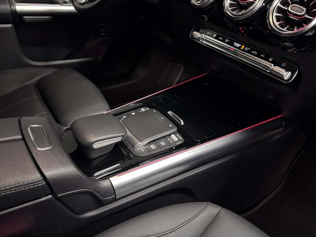 EQA 250 Sport Plus - Certified