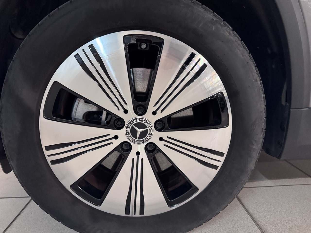 EQA 250 Sport Plus - Certified