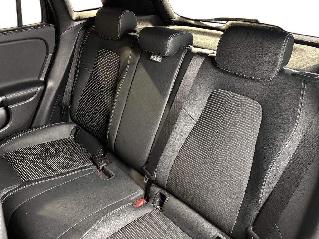 GLA 180 d Sport auto - Certified