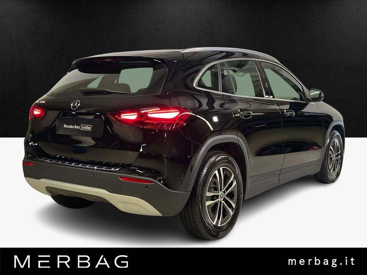 GLA 180 Advanced auto - Certified