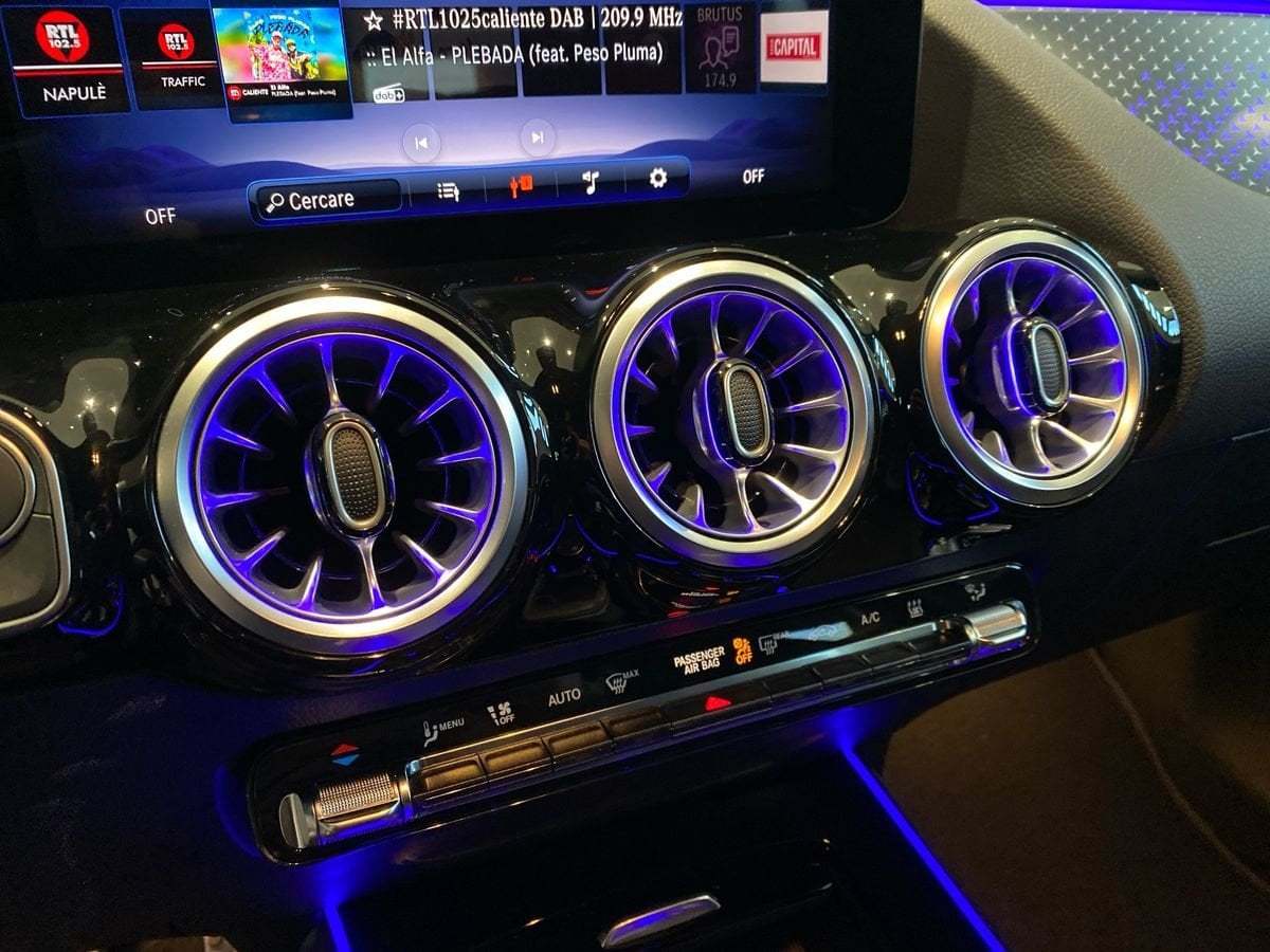 EQA 300 AMG Line Advanced 4matic - Certified