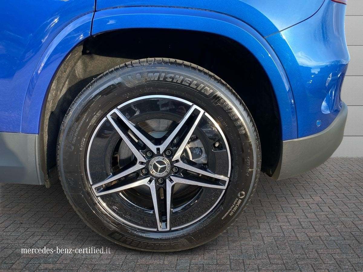 EQA 300 AMG Line Advanced 4matic - Certified