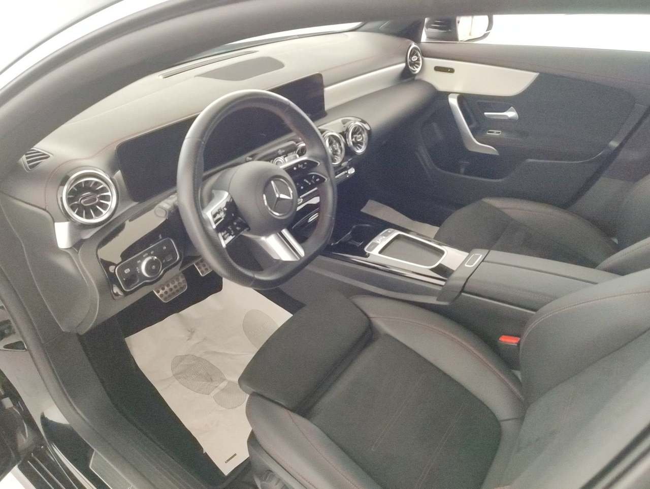 CLA Shooting Brake 200 d AMG Line Advanced Plus au - Certified