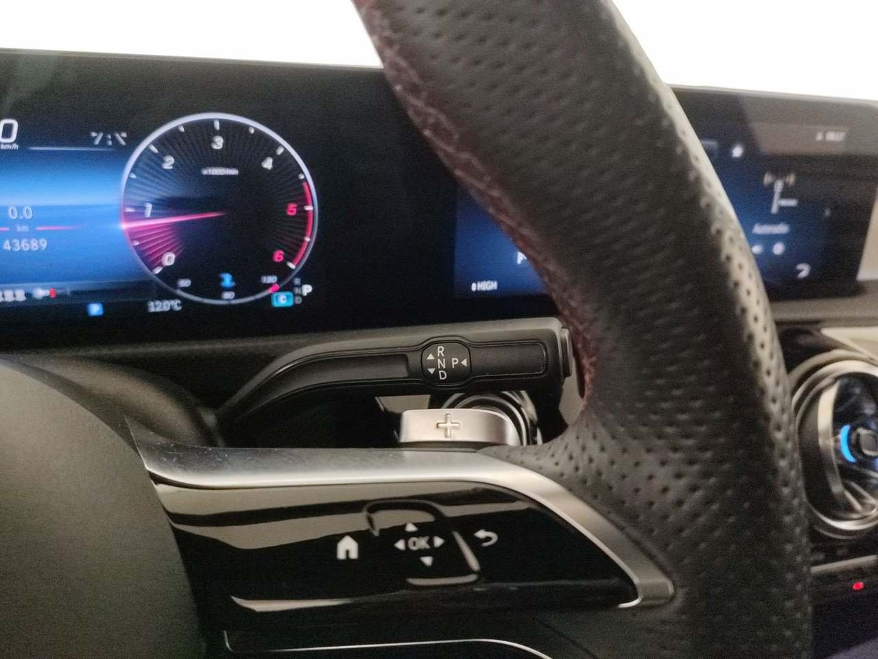 CLA Shooting Brake 200 d AMG Line Advanced Plus au - Certified