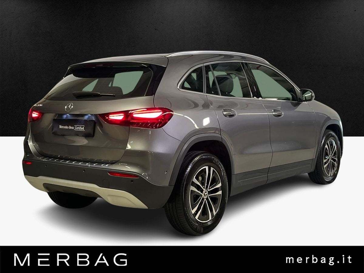 GLA 180 Advanced auto - Certified