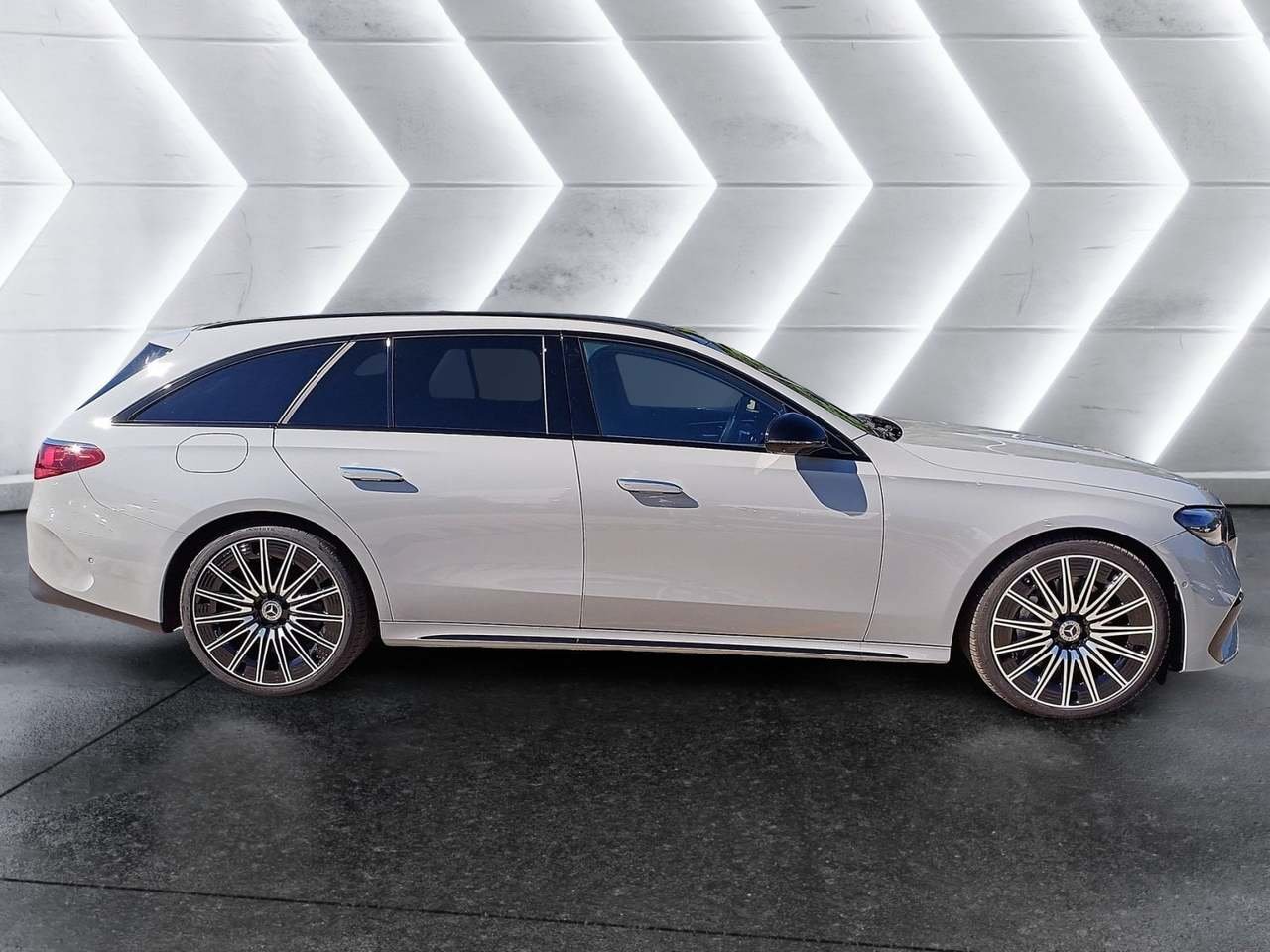 E SW 220 d AMG Line Premium Plus auto - Certified