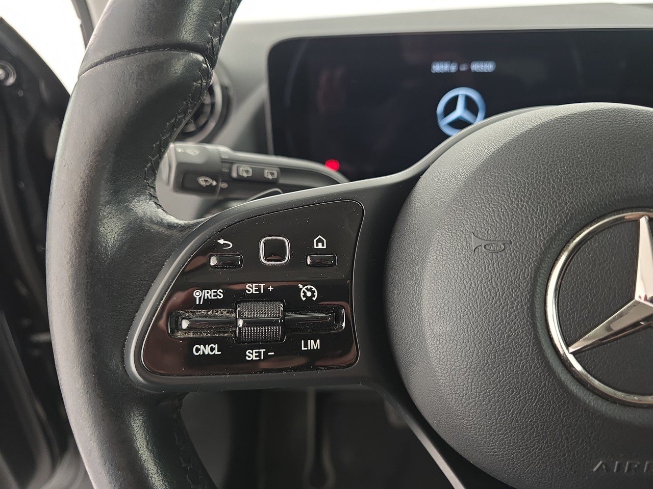 GLA 180 d Business Extra auto - Certified