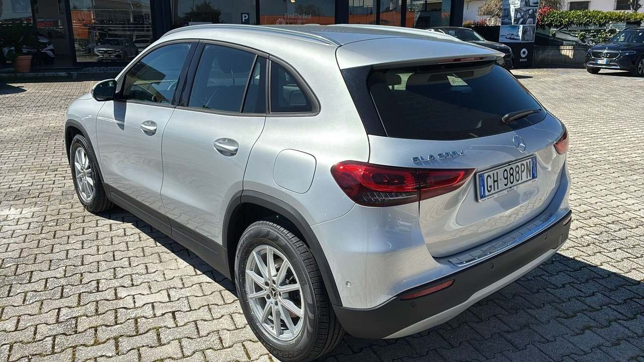 GLA 200 d Business Extra auto - Certified