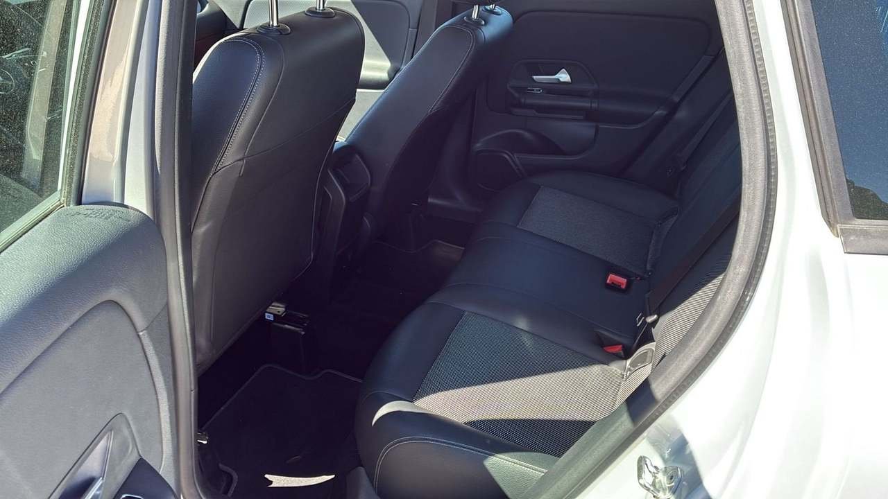 GLA 200 d Business Extra auto - Certified