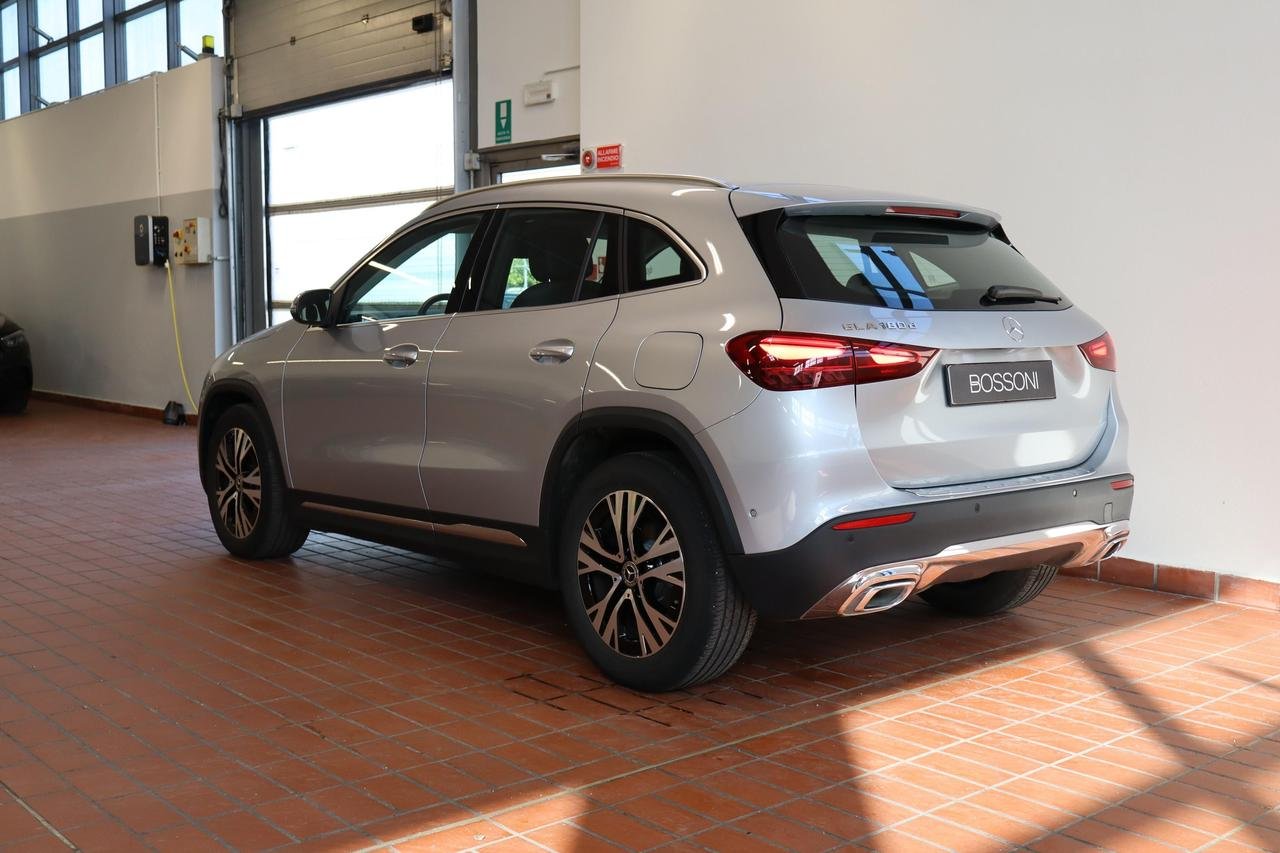 GLA 180 d Progressive Advanced auto - Certified