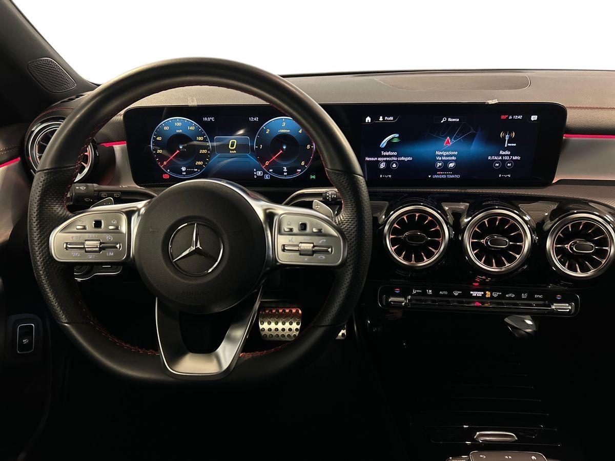 CLA Shooting Brake 180 d Premium auto - Certified