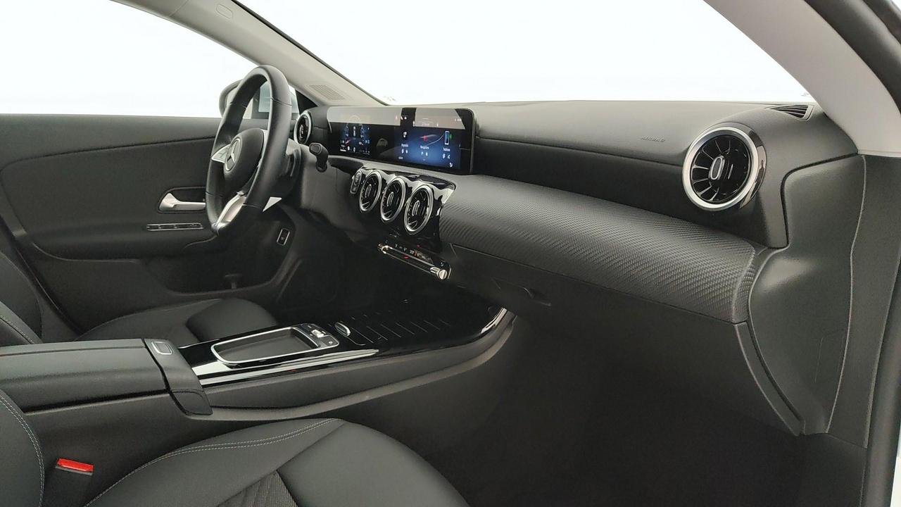 CLA Shooting Brake 180 d Advanced auto - Certified