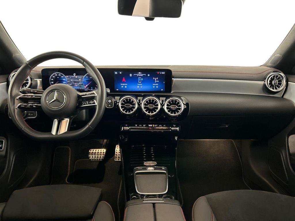 CLA Shooting Brake 200 d AMG Line Advanced Plus au - Certified